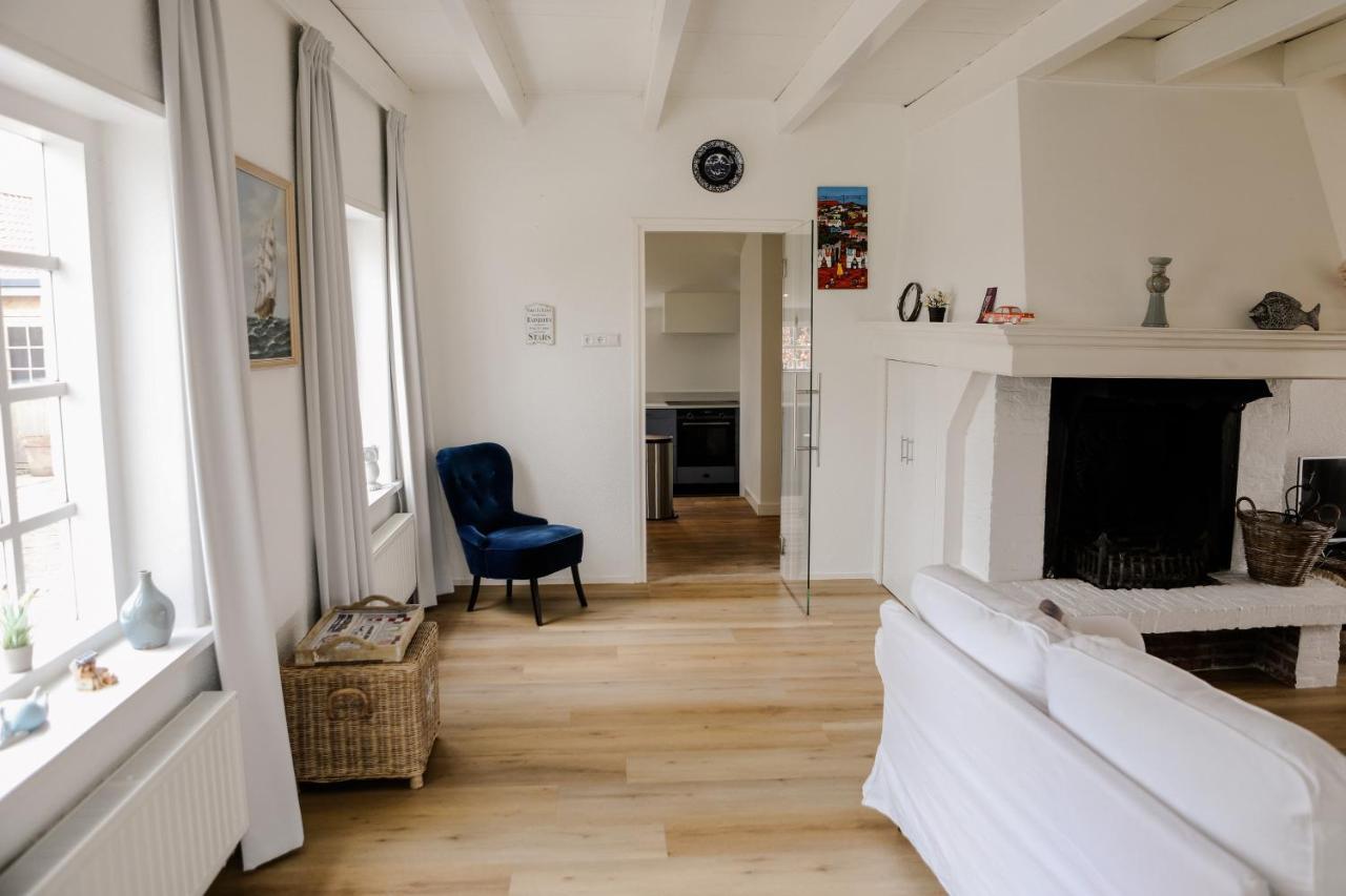 Prachtig Gelegen Vrijstaand Landhuis Hansweert Екстериор снимка